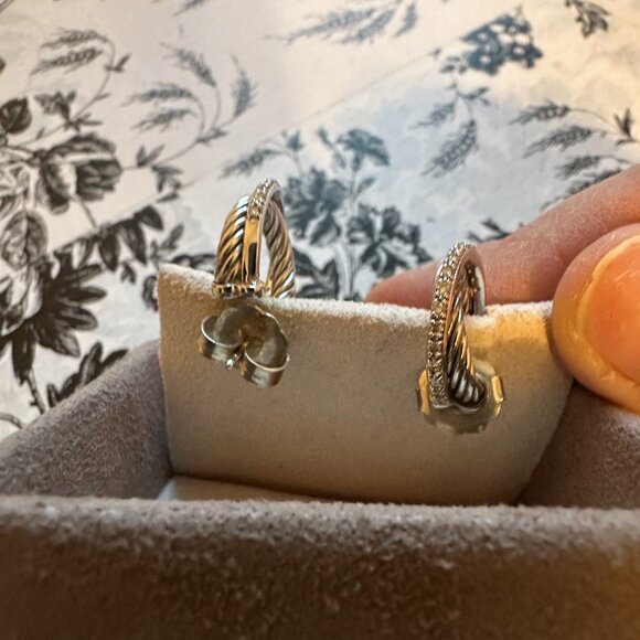 Rare....David Yurman Crossover Hoops with Diamonds - Picture 6 of 10